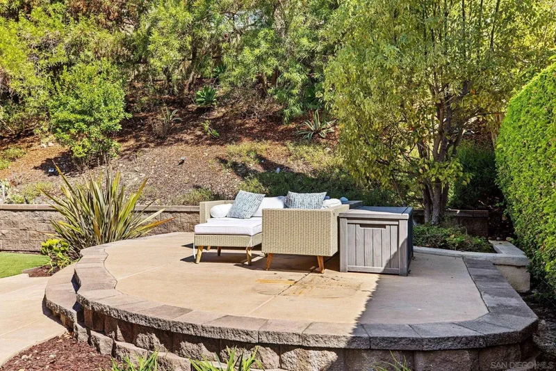 8492 Blackburn Ln, Rancho Santa Fe, California, United States. - Photo 58