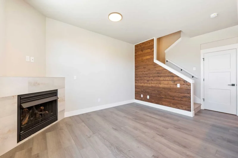 20530 NE Empire Avenue , Bend, OR 97701, Bend, Oregon, United States. - Photo 30