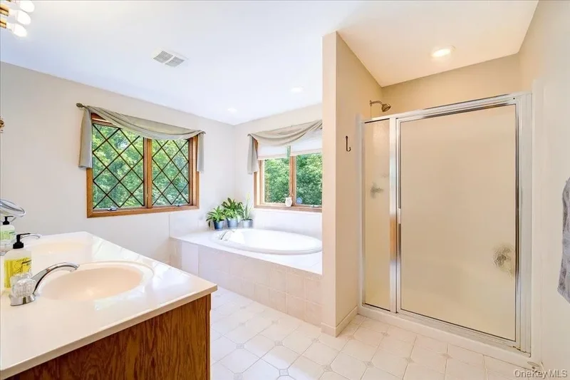 244 Rombout Road, Pleasant Valley, New York, United States. - Photo 31