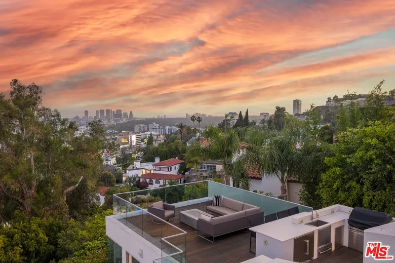 1377 Miller Pl, Los Angeles, California, United States. - Photo 35