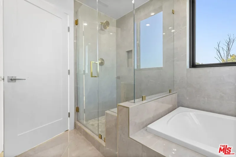 5152 Etiwanda Avenue, Los Angeles, California, United States. - Photo 45