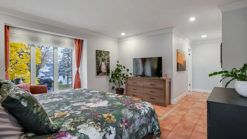 1115 Av. St-Jean, Saint-Hyacinthe, Quebec, Canada. - Photo 24
