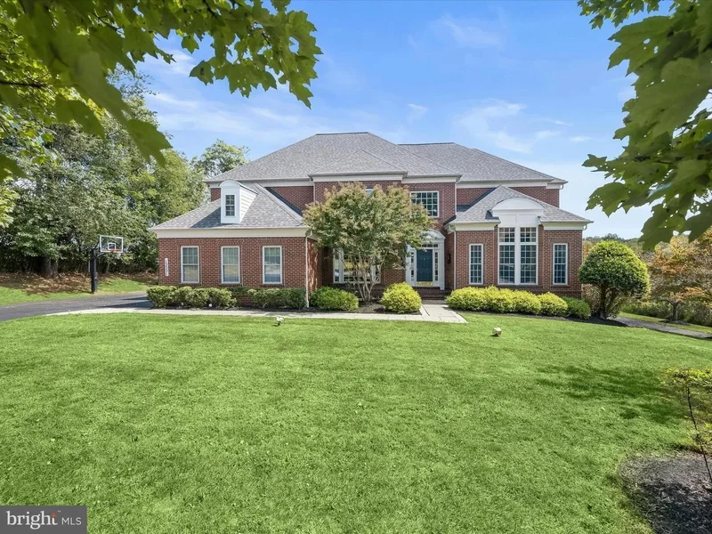 Exquisite Home in West Friendship