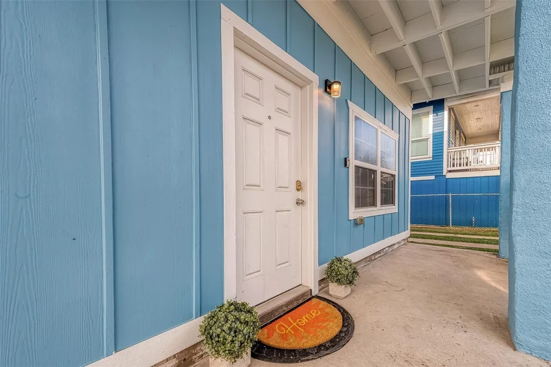 3520 Avenue S 1/2, Galveston, Texas, United States. - Photo 26