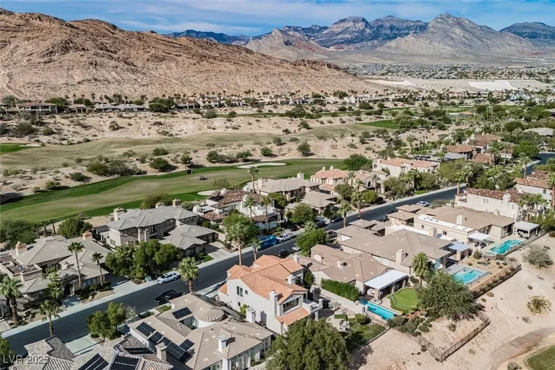 2486 Grassy Spring Place, Las Vegas, Nevada, United States. - Photo 34