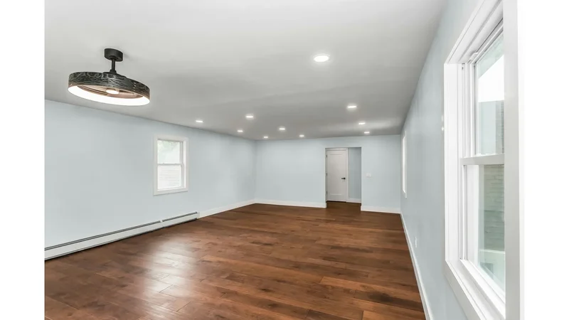 907 Pearl Street, Bohemia, New York, United States. - Photo 19