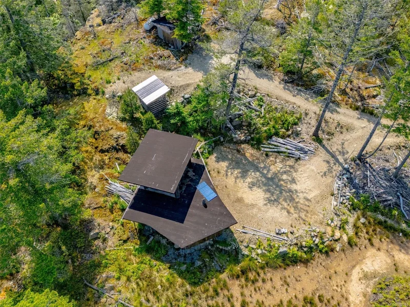 2 Main Rd, Lasqueti Island, British Columbia, Canada. - Photo 29