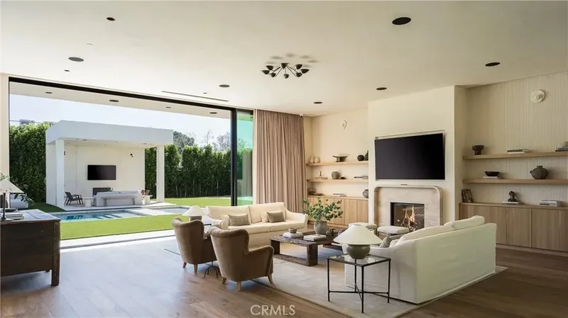 5824 Manton Avenue, Los Angeles, California, United States. - Photo 14