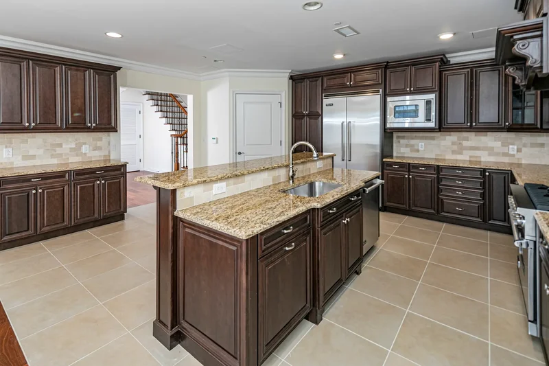 722 Avery Lane , Princeton, NJ 08542, Princeton, New Jersey, United States. - Photo 11