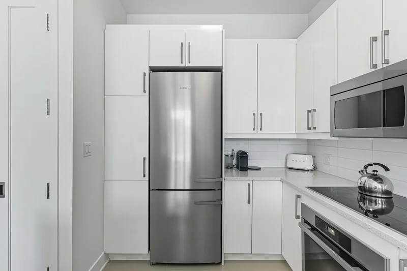 1225 Boul. Robert-Bourassa 902, Montréal, Quebec, Canada. - Photo 34