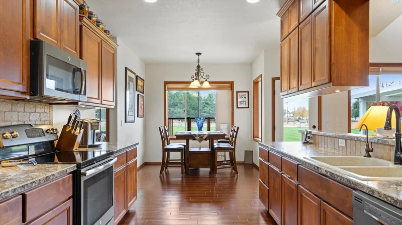 17305 S Lanell Dr, Prosser, WA 99350, Prosser, Washington, United States. - Photo 27