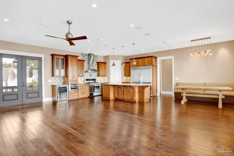 1070 Harbor Ln, Gulf Breeze, FL 32563, Gulf Breeze, Florida, United States. - Photo 34