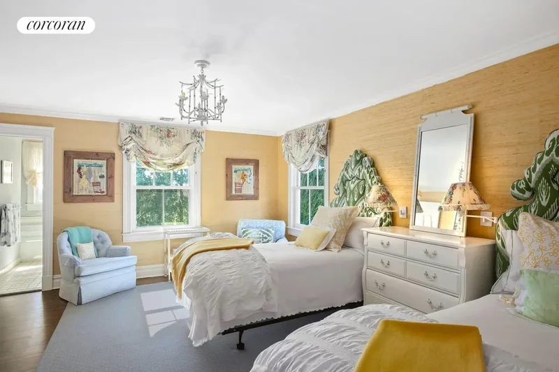 483 First Neck Lane, Southampton, NY 11968, Southampton, New York, United States. - Photo 4