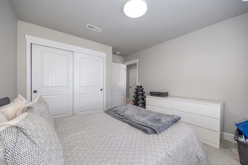 7037 W 35th Ave, Kennewick, WA 99338, Kennewick, Washington, United States. - Photo 30