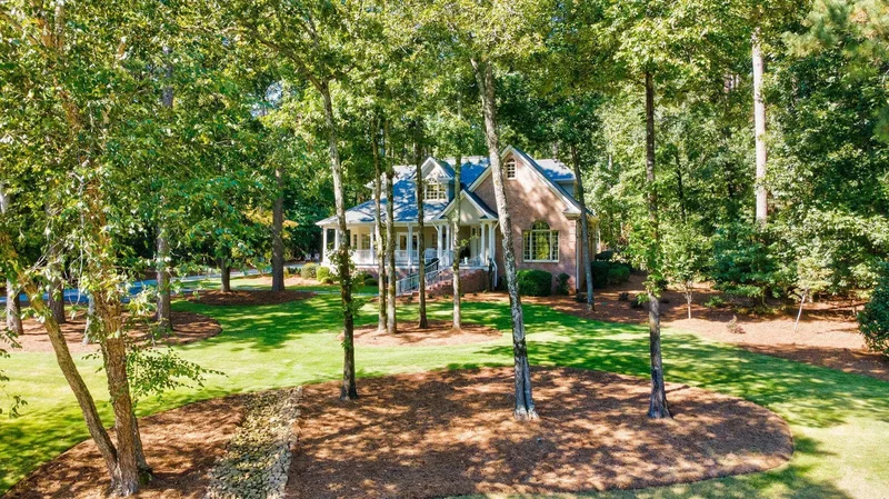 4 Bedrooms Single Family Detached