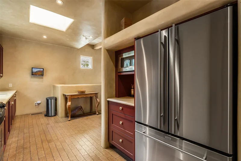 1 Cerro Gordo B, Santa Fe, NM 87501, Santa Fe, New Mexico, United States. - Photo 24
