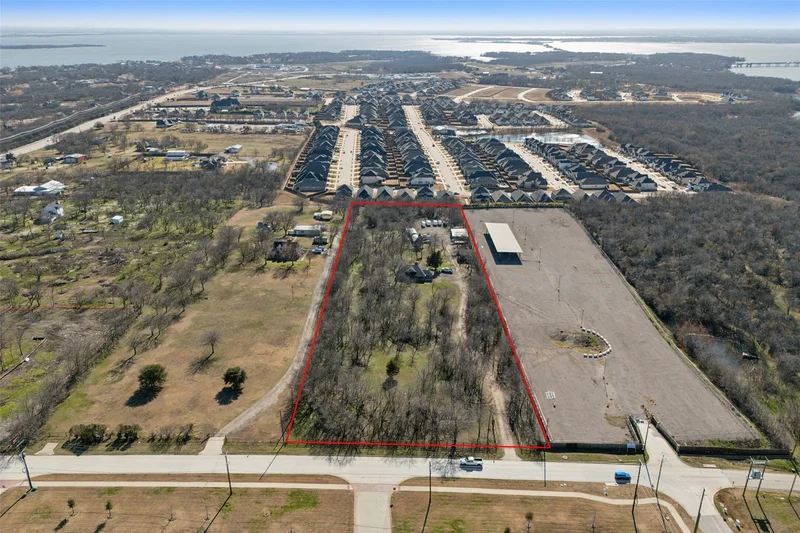 4414 W Dickson Lane, Little Elm, TX 75068, Little Elm, Texas, United States. - Photo 8