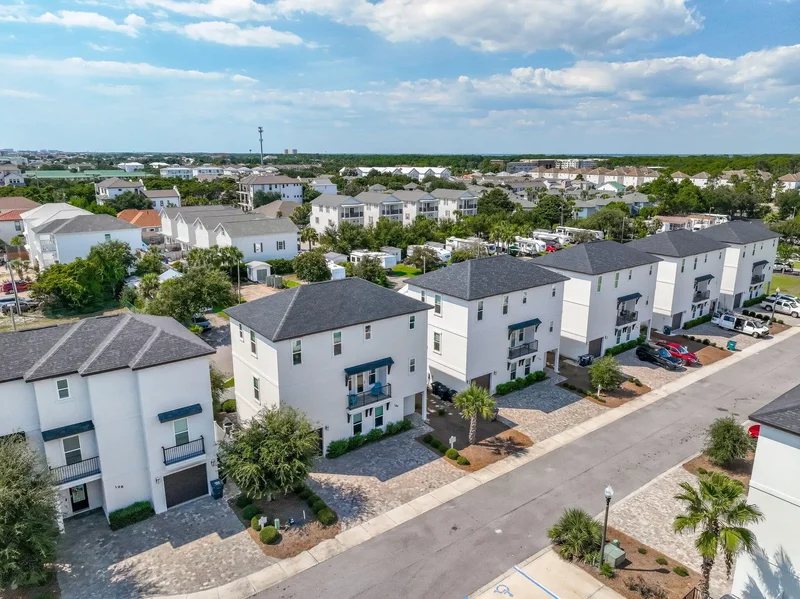 Miramar Beach, Florida, United States. - Photo 58