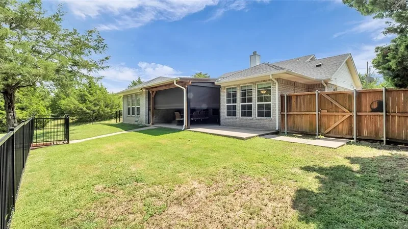 1011 Sister Grove Road, Van Alstyne, Texas, United States. - Photo 25