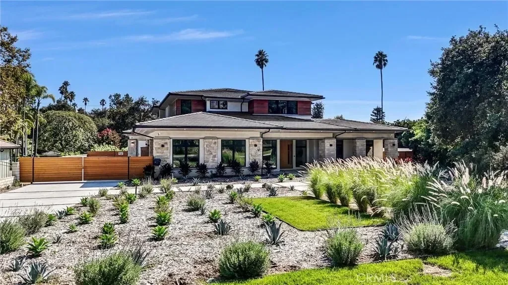 330 Arbolada Drive, Arcadia, California, United States. - Photo 2