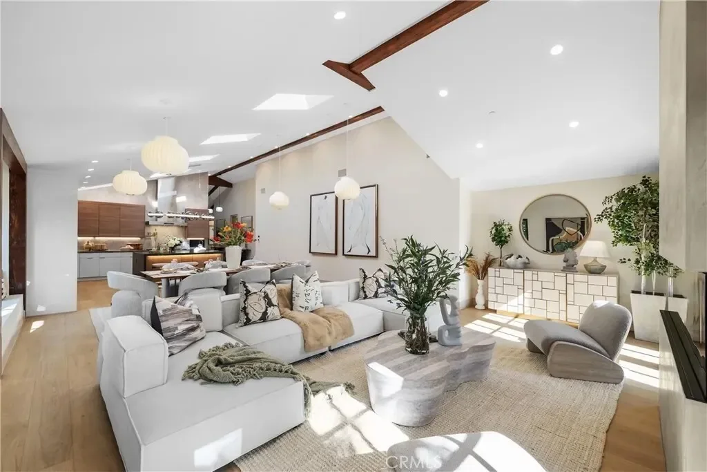 2460 Cumberland, San Marino, California, United States. - Photo 34