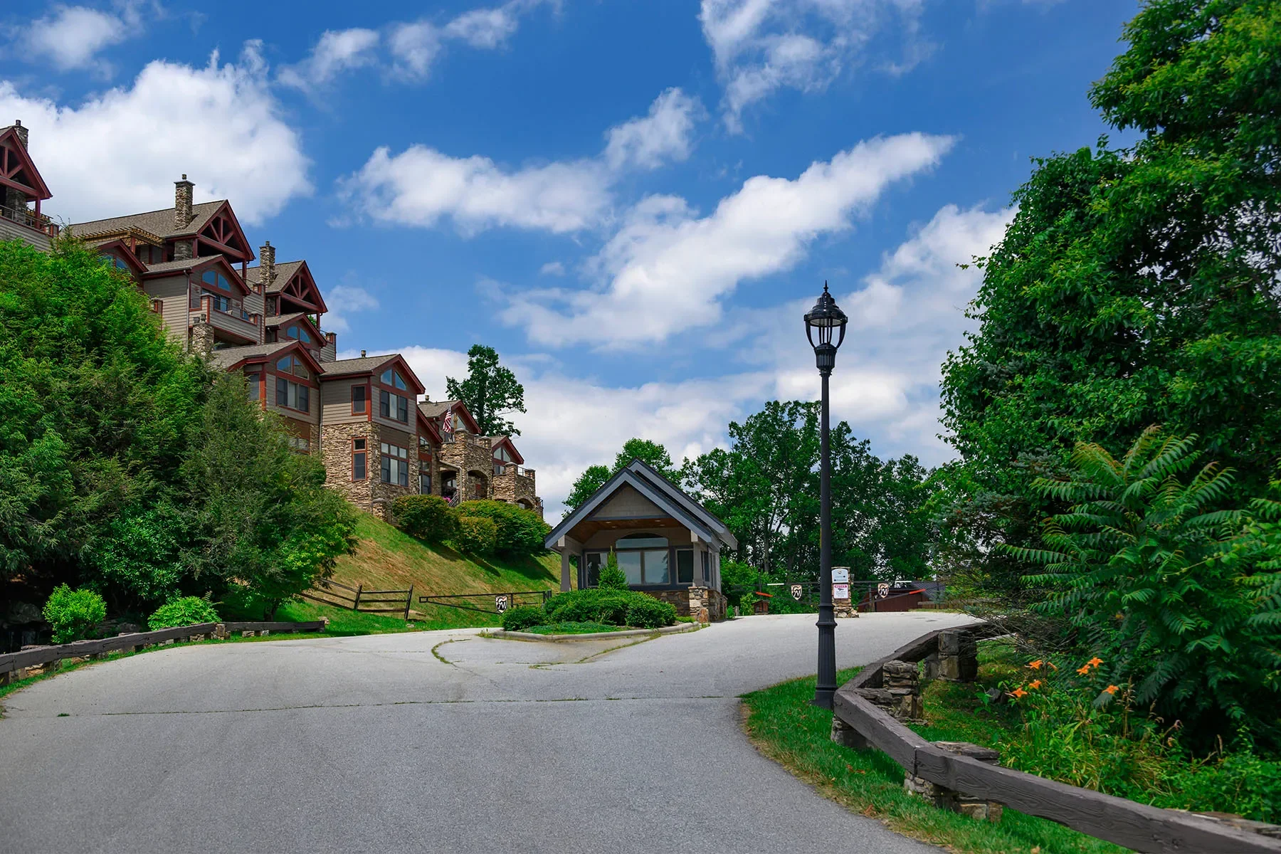 62 Destination Drive, Asheville, NC 28806, Asheville, North Carolina, United States. - Photo 5