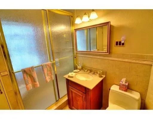 72 Putnam St, Quincy, MA 02169, Quincy, Massachusetts, United States. - Photo 57