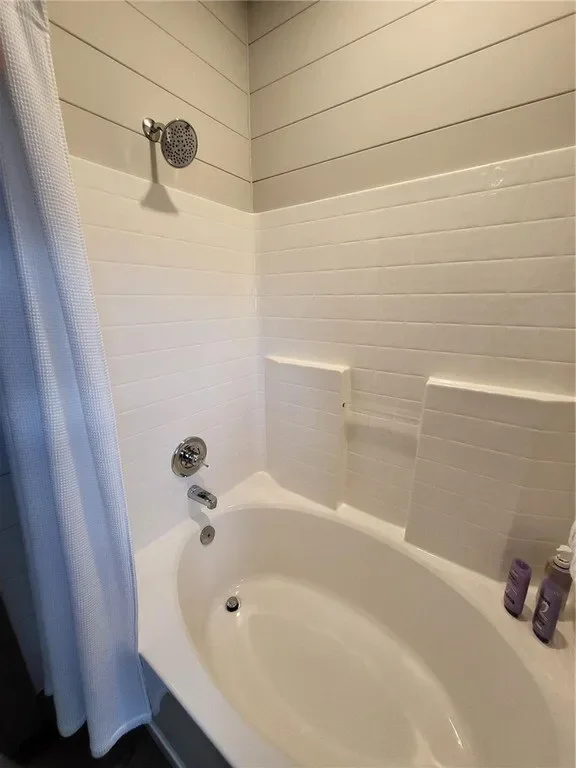 504  Airport Dr, Hot Springs, VA, 24445, USA, Hot Springs, Virginia, United States. - Photo 15