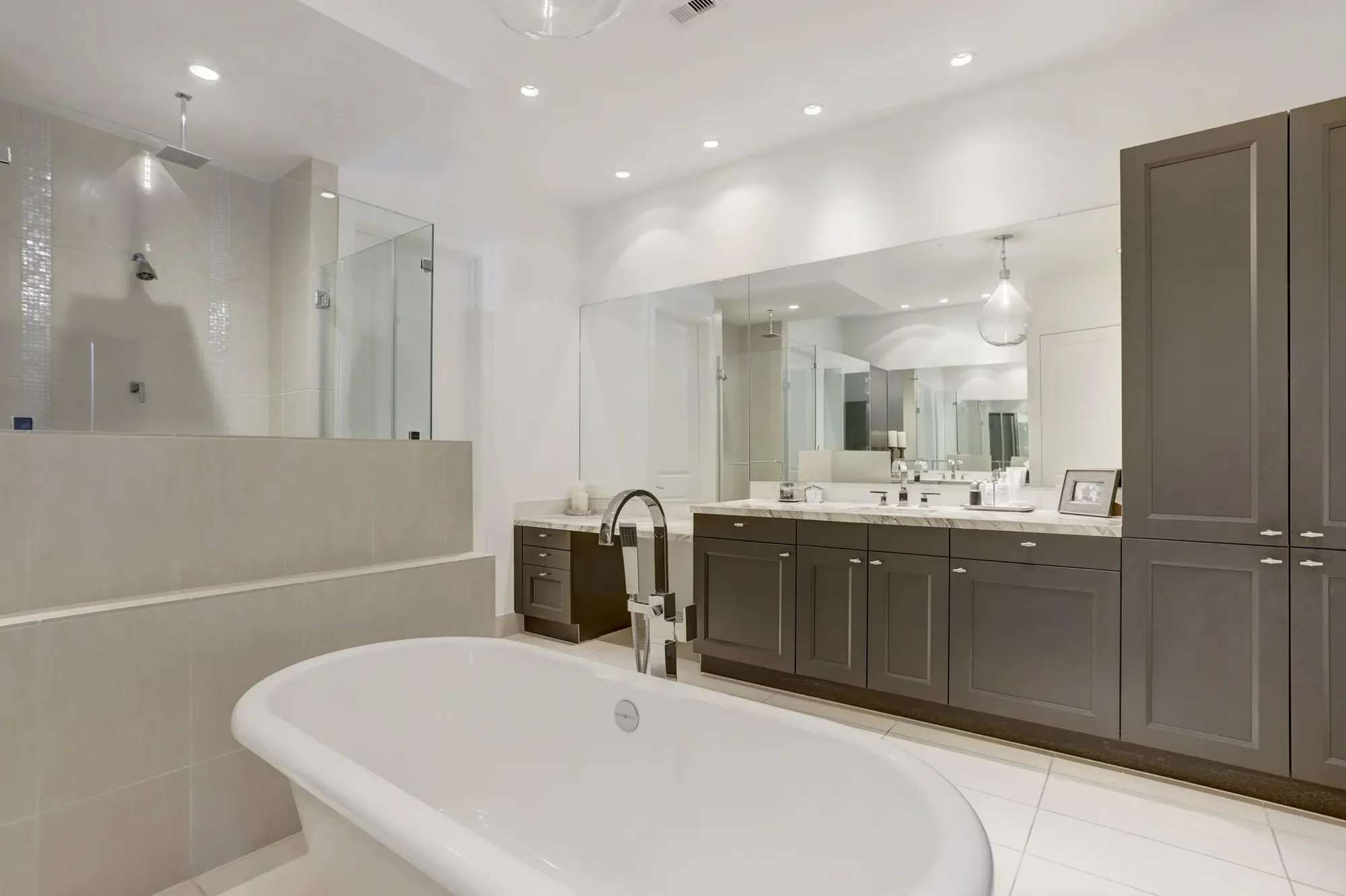 2221 Welch Street 201, Houston, Texas, United States. - Photo 22