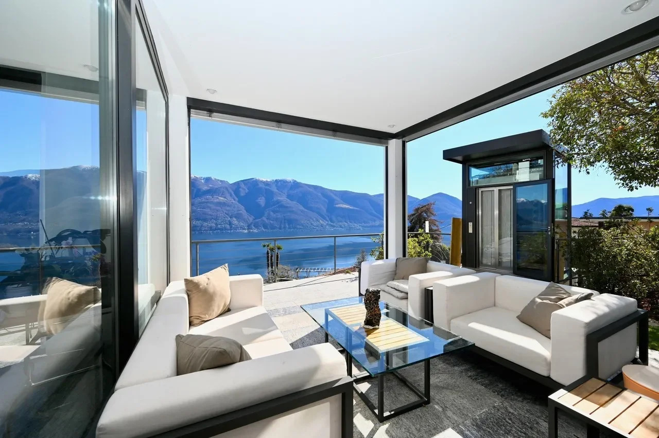 Ronco sopra Ascona, Ticino, Switzerland. - Photo 4
