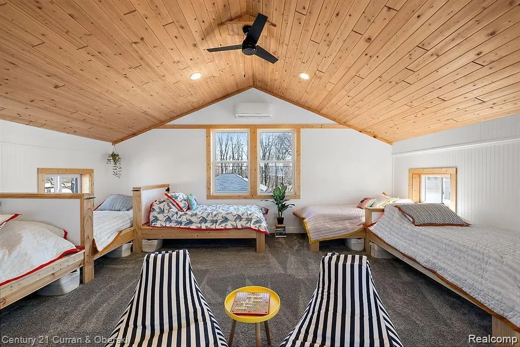 222 Ackerson Lake Drive, Jackson, MI 49201, Leoni, Michigan, United States. - Photo 27