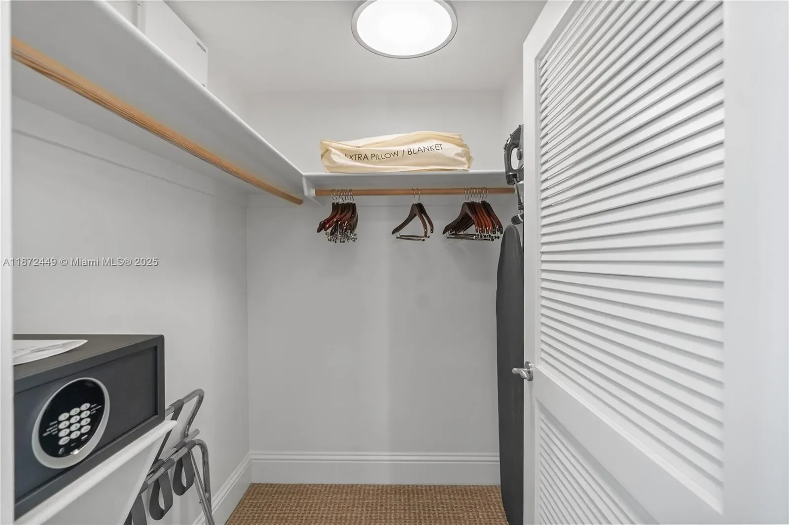 4401 Collins Ave 2712, Miami Beach, Florida, United States. - Photo 25