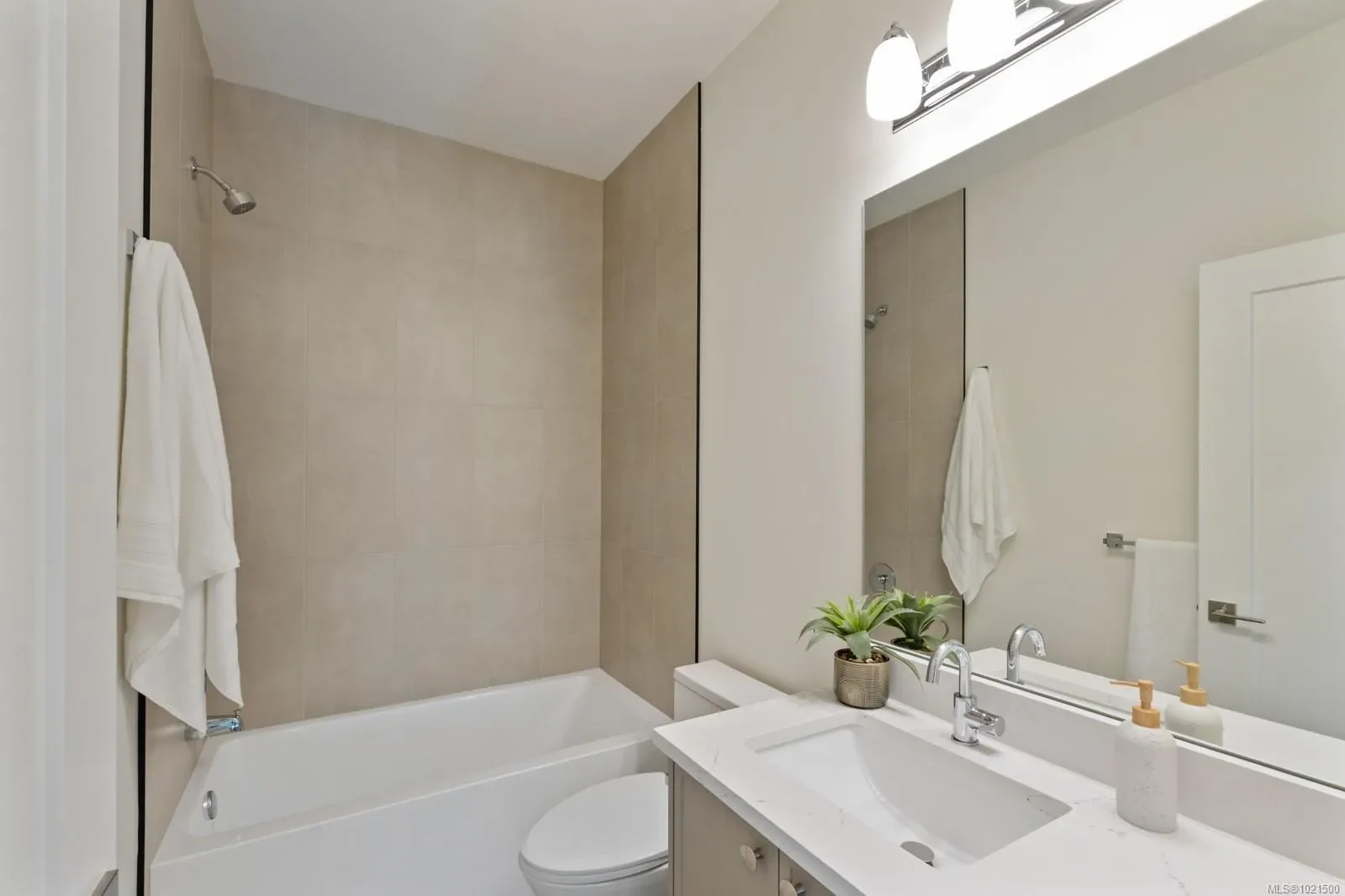 2770 Vantilburg Cres 204, Langford, British Columbia, Canada. - Photo 16