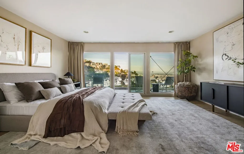 8638 Hollywood Boulevard, Los Angeles, California, United States. - Photo 6