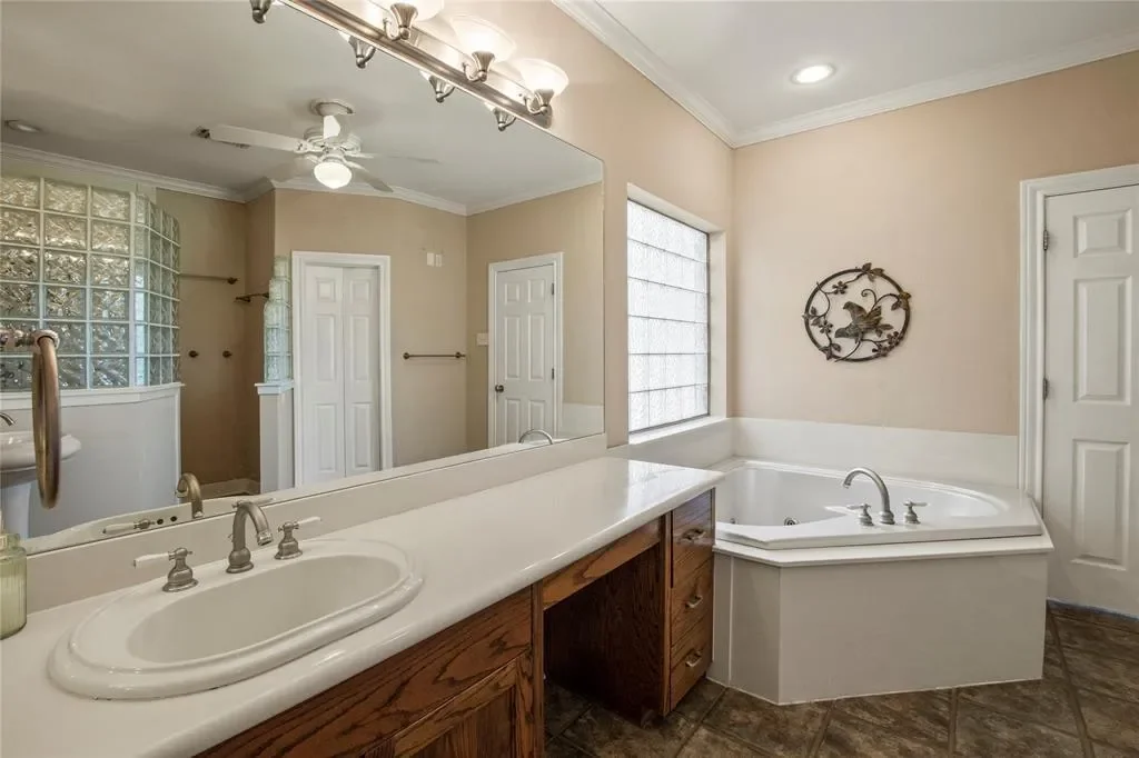 180 Surls Drive, Gun Barrel City, Texas, United States. - Photo 18