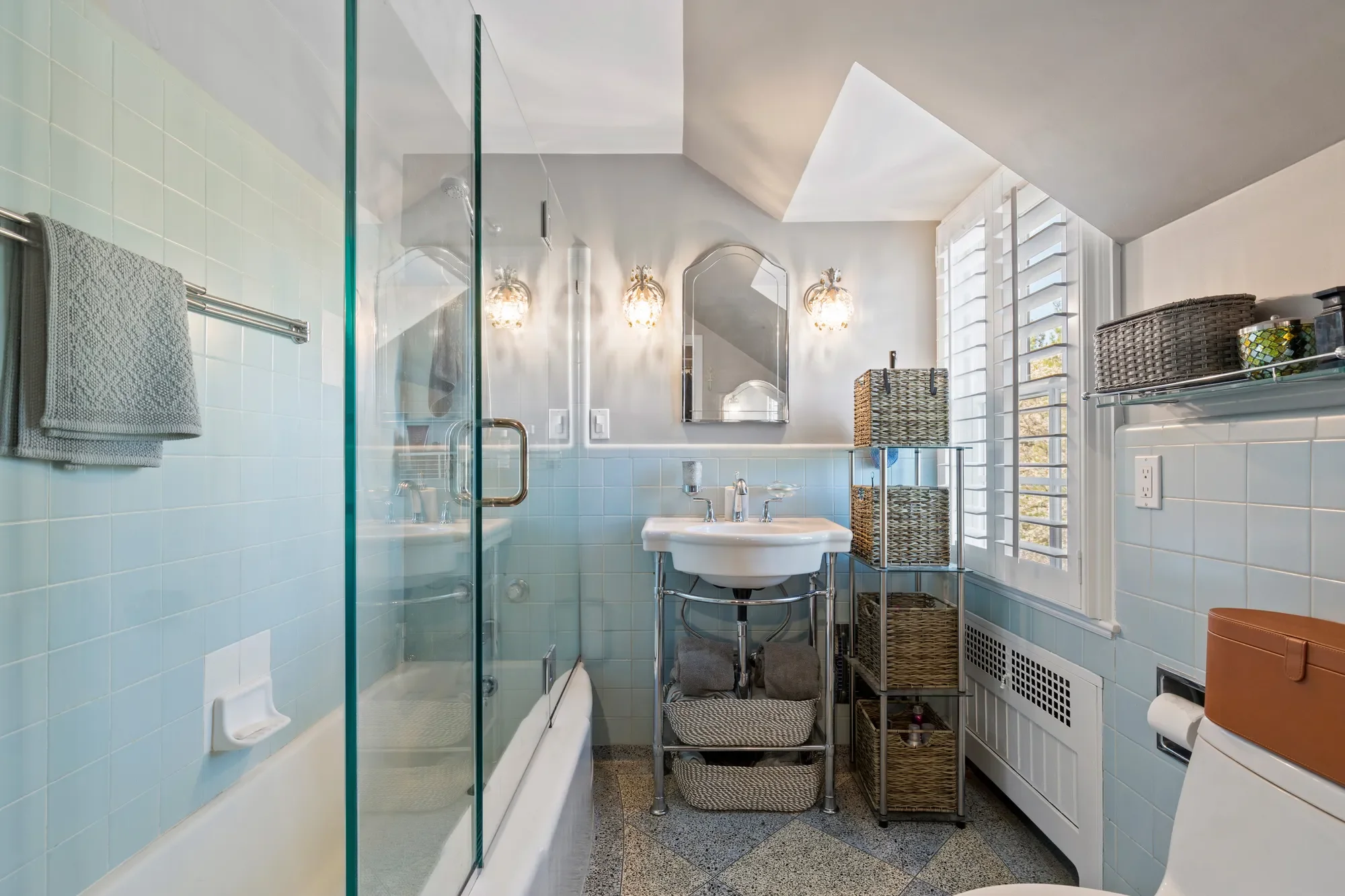 31 Colonial Road, White Plains, NY 10605, White Plains, New York, United States. - Photo 14