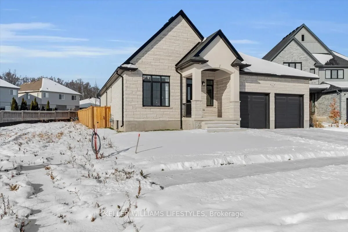 Exterior photo 9