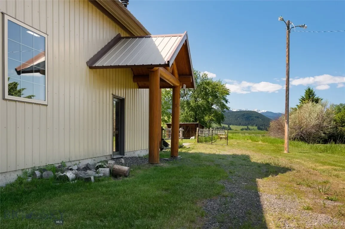 56 & 70 E Williams Road, Gallatin Gateway, Montana, United States. - Photo 8