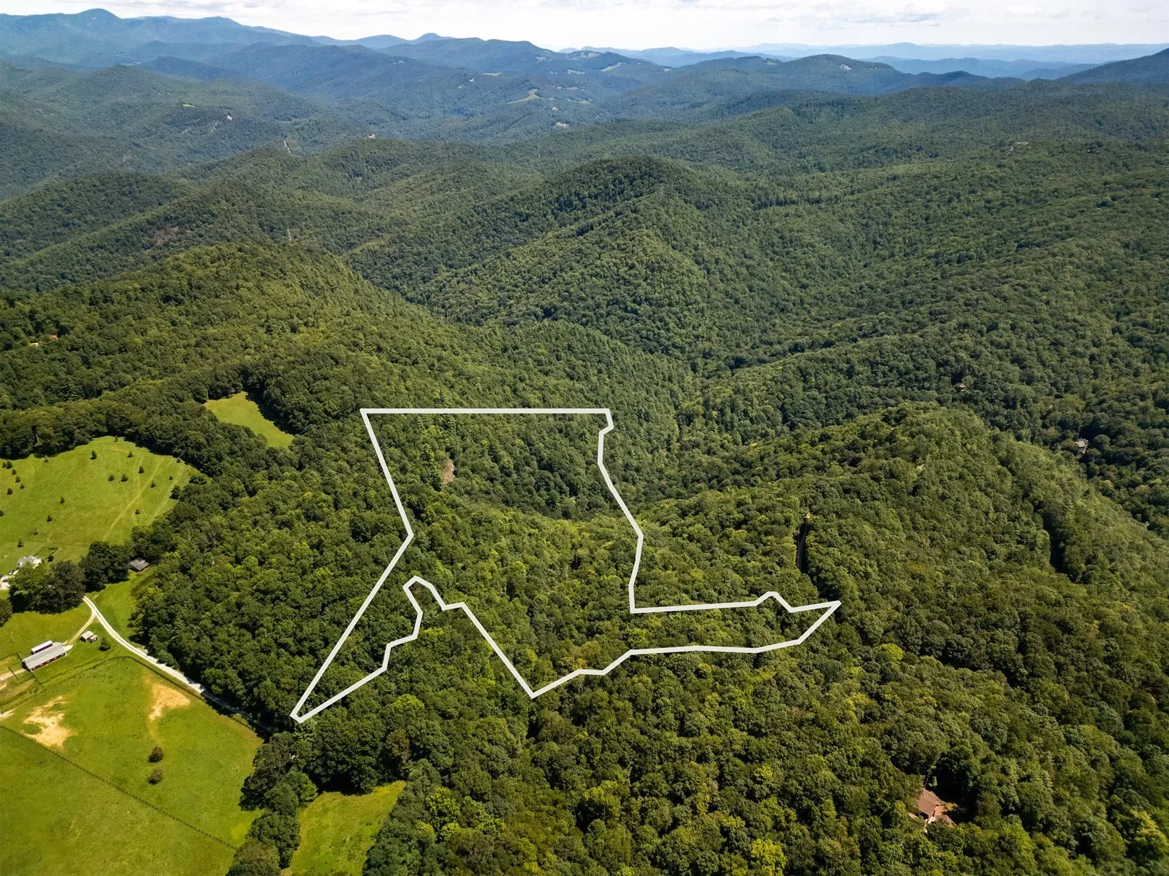 999 Robinson Creek, Glenville, NC, 28736, USA, 28736, North Carolina, United States. - Photo 6