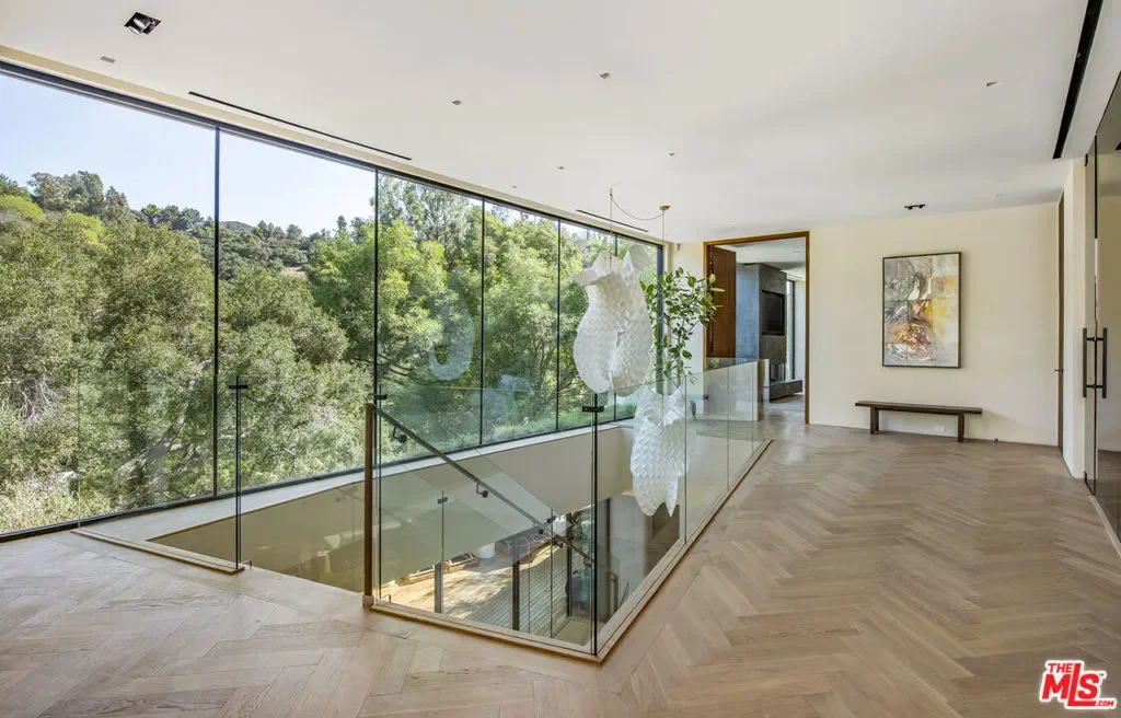 2535 Hutton Drive, Beverly Hills, California, United States. - Photo 12