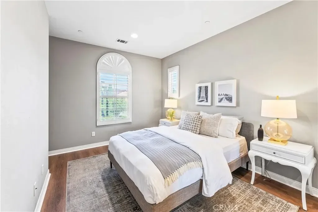 54 VALLEY TERRACE, Irvine, California, United States. - Photo 32