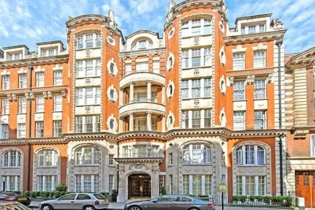 LINCOLN HOUSE, BASIL STREET, London, SW3