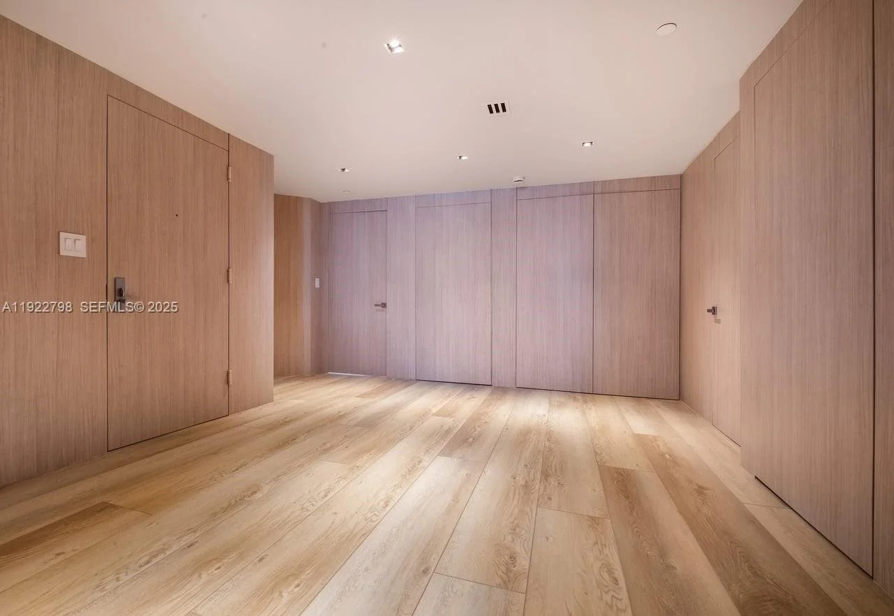 Gallery photo 6