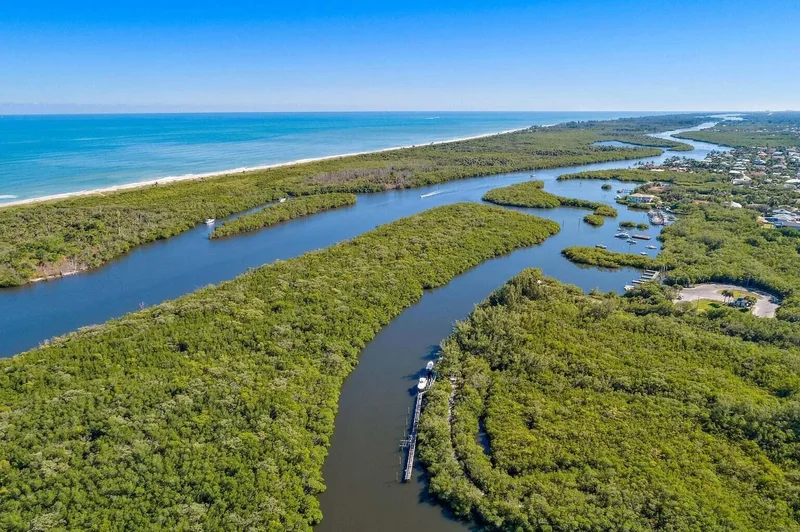 12165 SE Nassau Street, Hobe Sound, FL, 33455, USA, Hobe Sound, Florida, United States. - Photo 37