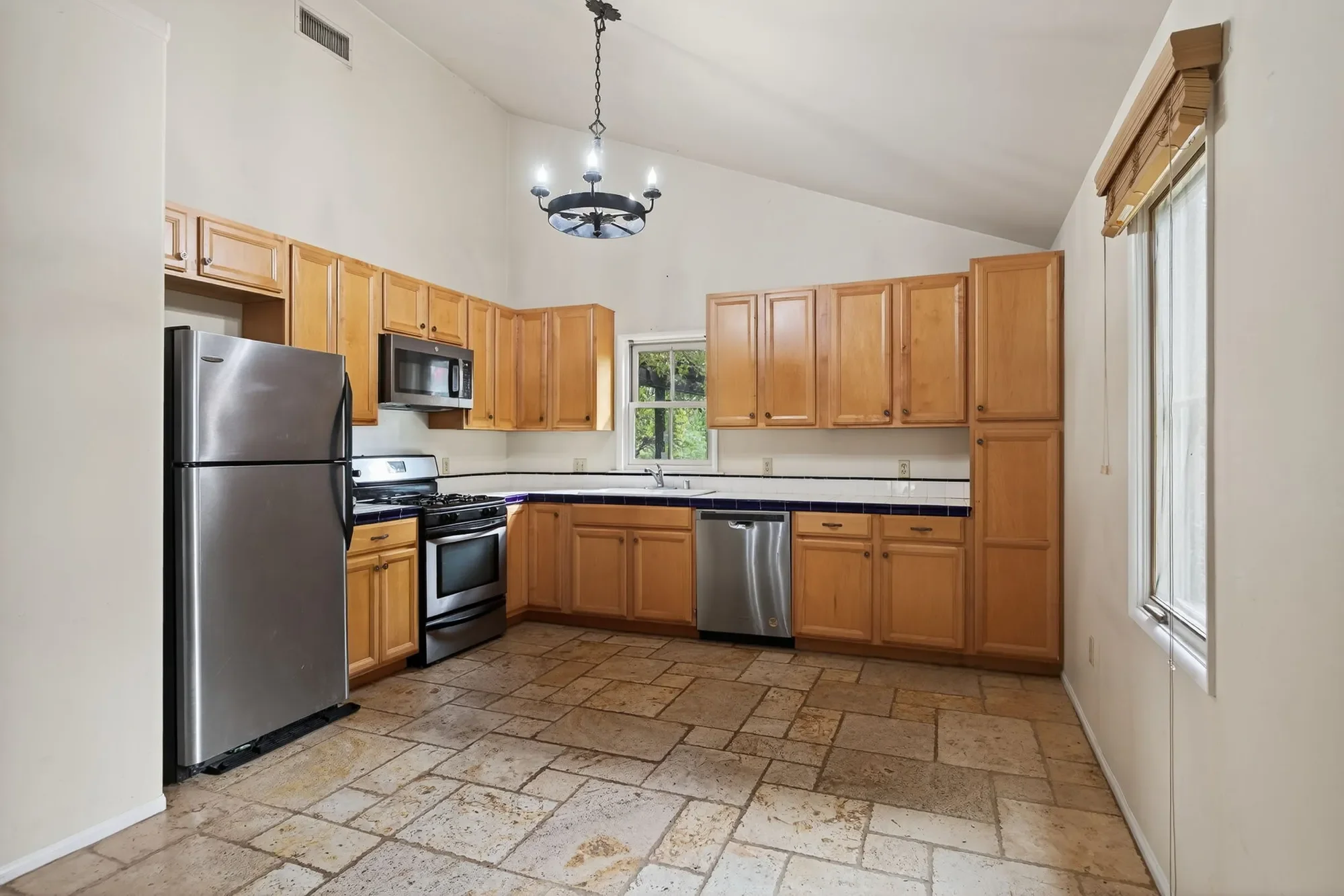 1560 Goodenough Road, Fillmore, CA 93015, Fillmore, California, United States. - Photo 45