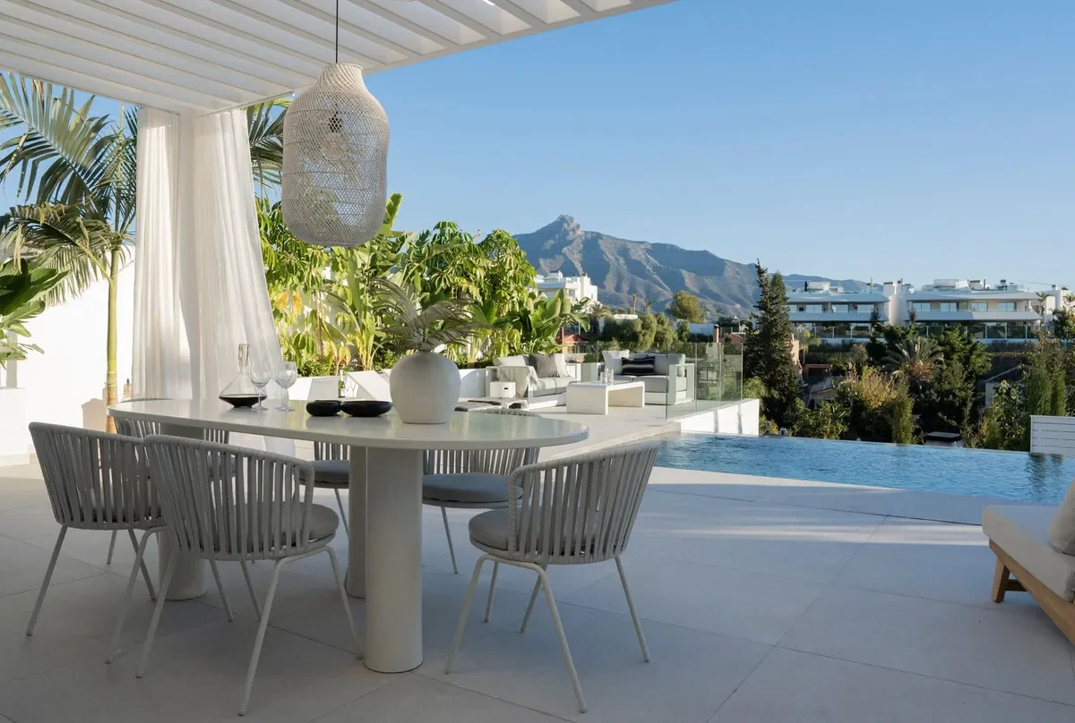 Costa del Sol, Nueva Andalucía, Málaga, Nueva Andalucía, Puerto Banus, Marbella, Spain. - Hero Image