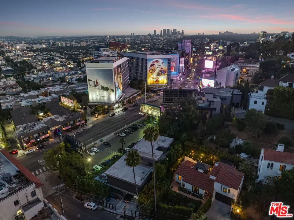 1417 Queens Rd, Los Angeles, California, United States. - Photo 12