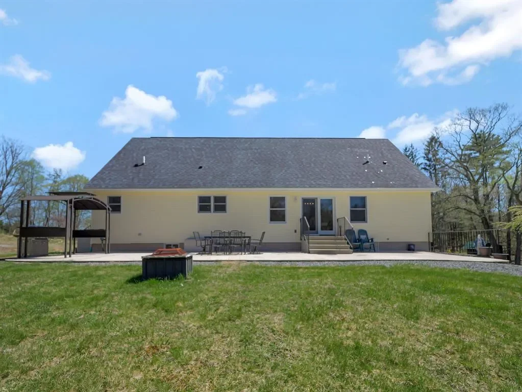 65 York Lake Road, Barryville, NY 12719, Barryville, New York, United States. - Photo 13