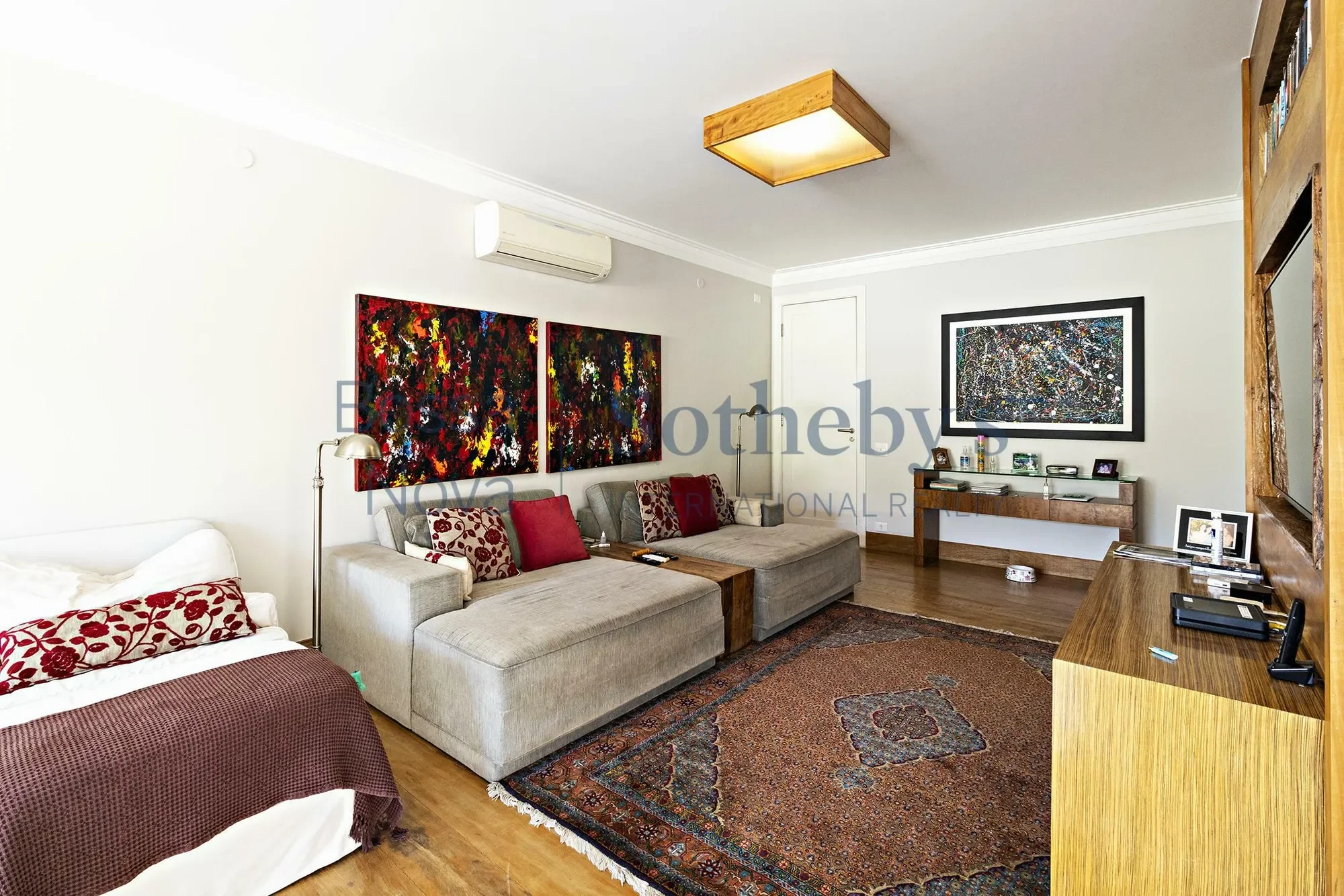 Gallery photo 8