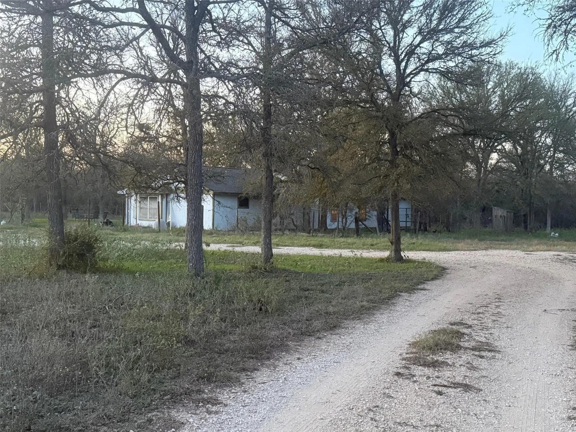 326 The Forest RD, Dale, Texas, United States. - Photo 36